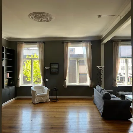Appartement Leilighet Midt I Sentrum